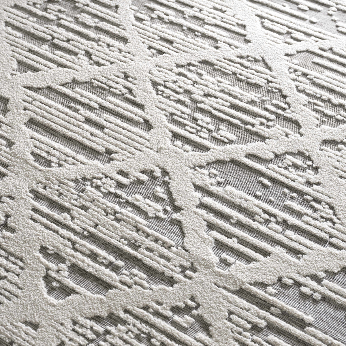 Gambang 3D Trellis Outdoor Area Rug - Clearance