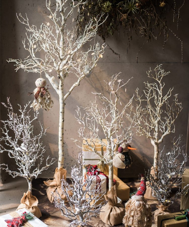 Christmas Withered White Christmas Tree Faux, decorative Christmas tree for home and seasonal holiday display