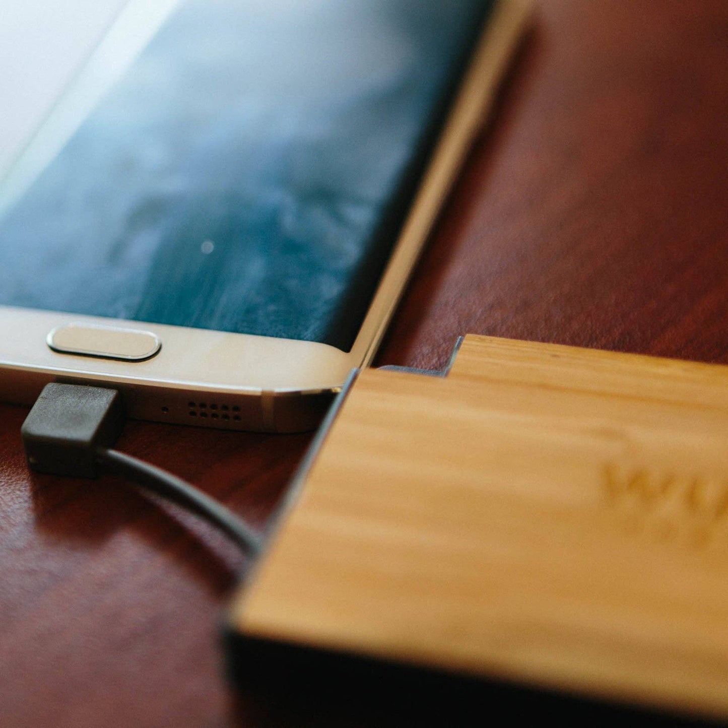 Slim Dual Wooden Power Bank – Ultra-Slim Portable Charger with Dual USB Output