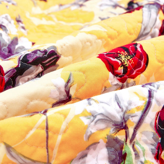DaDa Bedding Yellow Floral Quilted Throw Blanket - Hummingbirds Farmhouse Red Flowers for Couch, Sofa or Bed- Scalloped Edges - 50 x 60