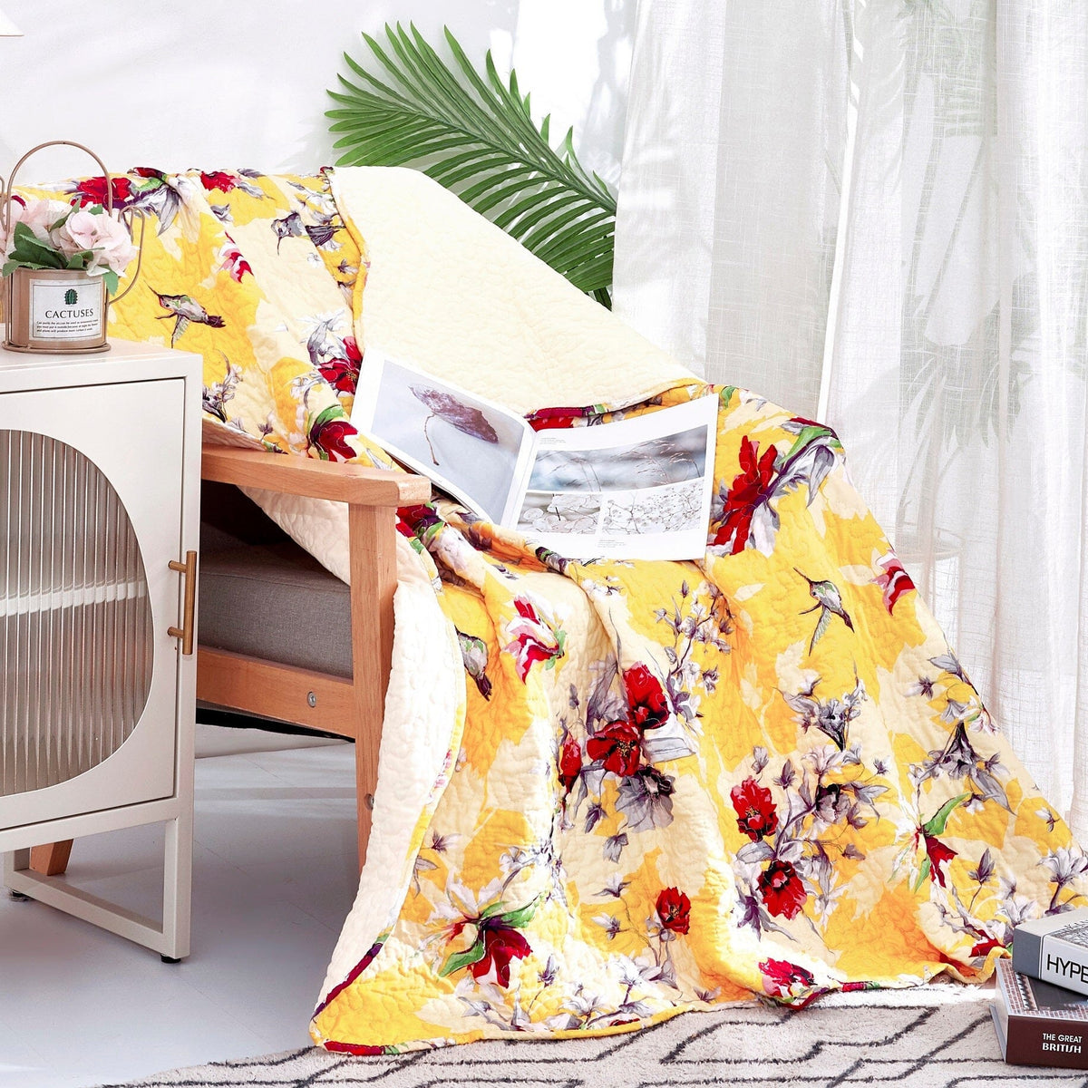 DaDa Bedding Yellow Floral Quilted Throw Blanket - Hummingbirds Farmhouse Red Flowers for Couch, Sofa or Bed- Scalloped Edges - 50 x 60
