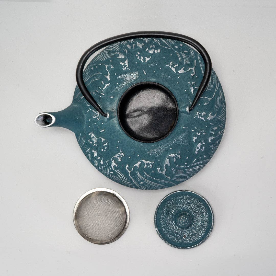 Royal Blue Waves 27oz Cast Iron Tea Pot