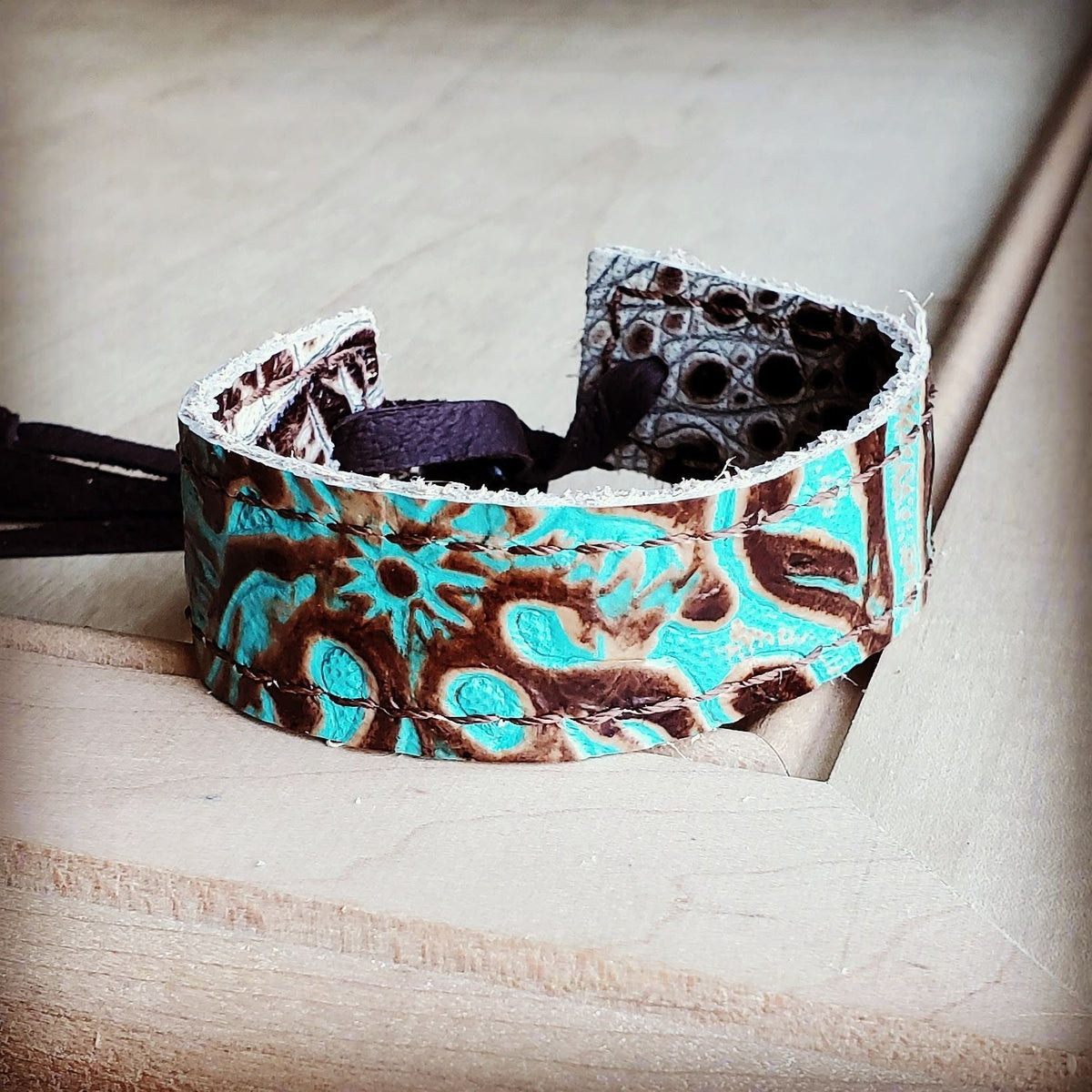 **Narrow Leather Cuff in Cowboy Turquoise w/ adjustable leather 001f
