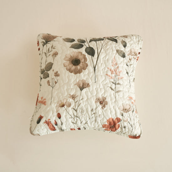 DaDalogy Enchanted Meadow Floral Quilt Set - Beige Rose Green