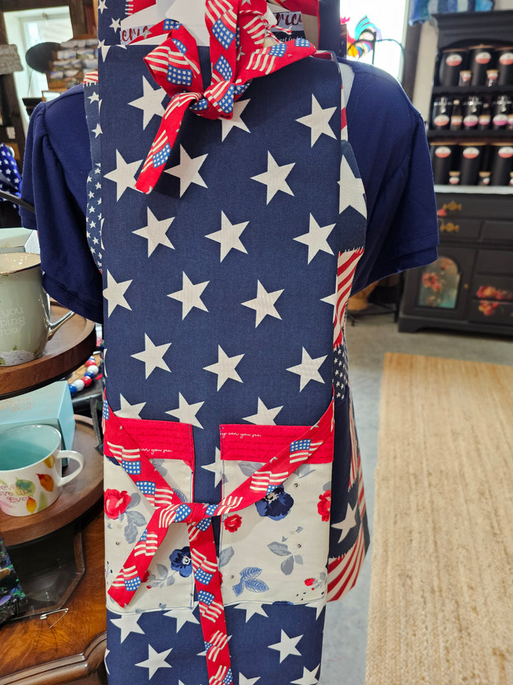 Apron Handmade Reversible with Lined Pockets - 4th July