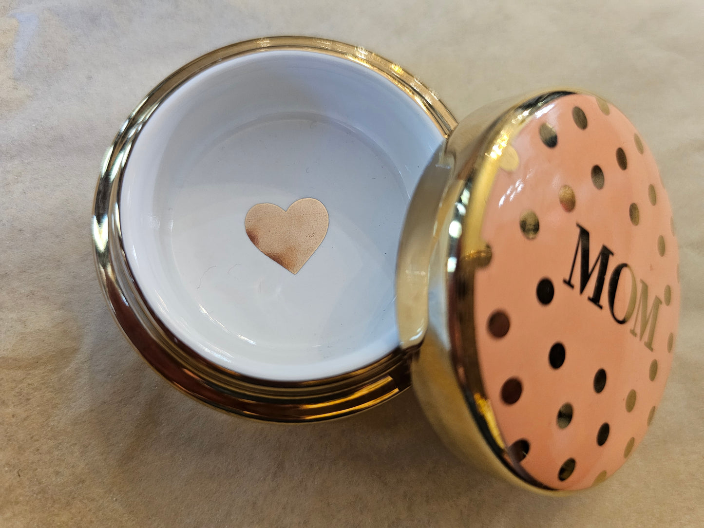 "Mom" Gift-Trinket Box Round