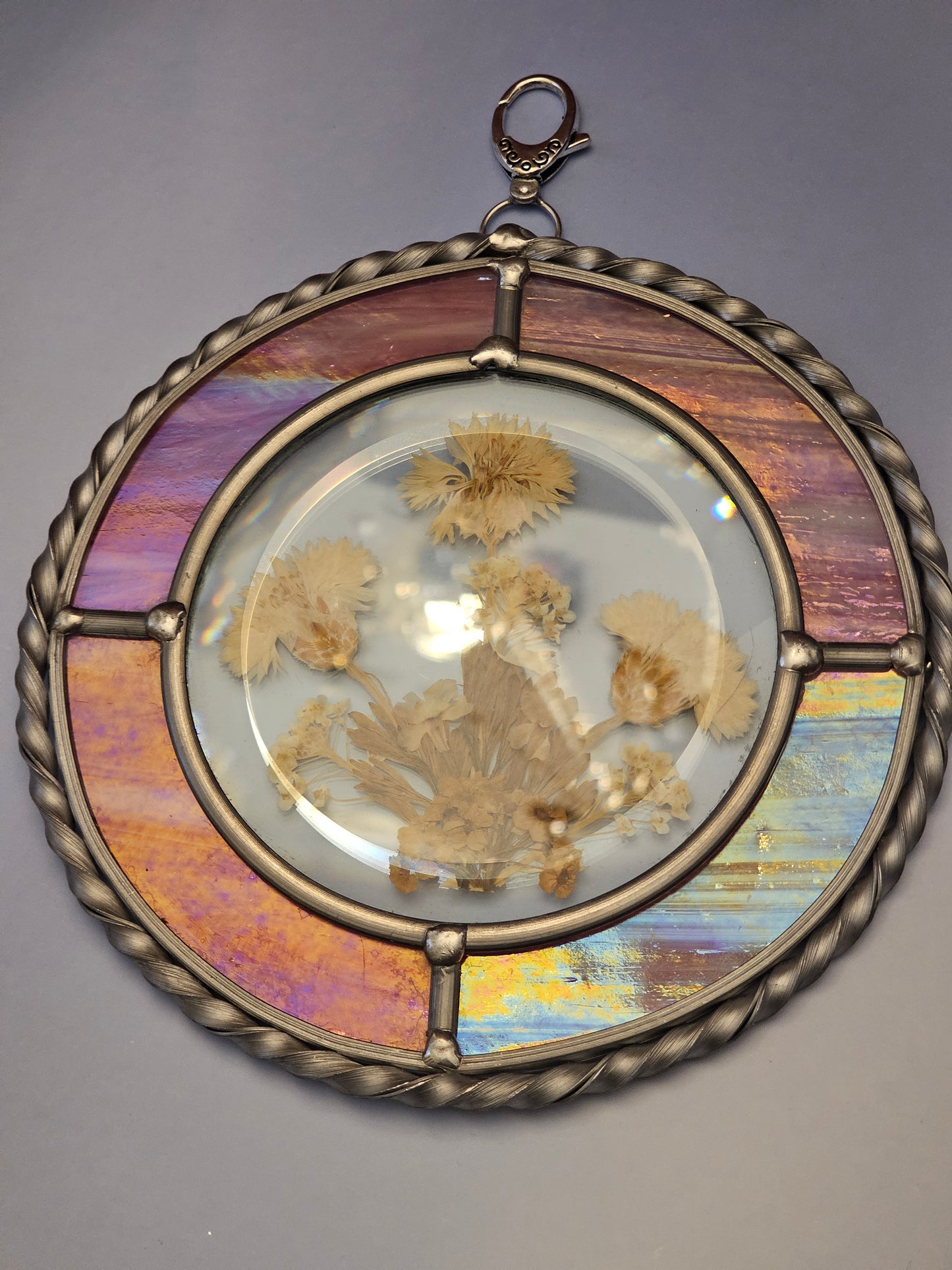 Suncatcher Circle Pink Border Dried Flowers