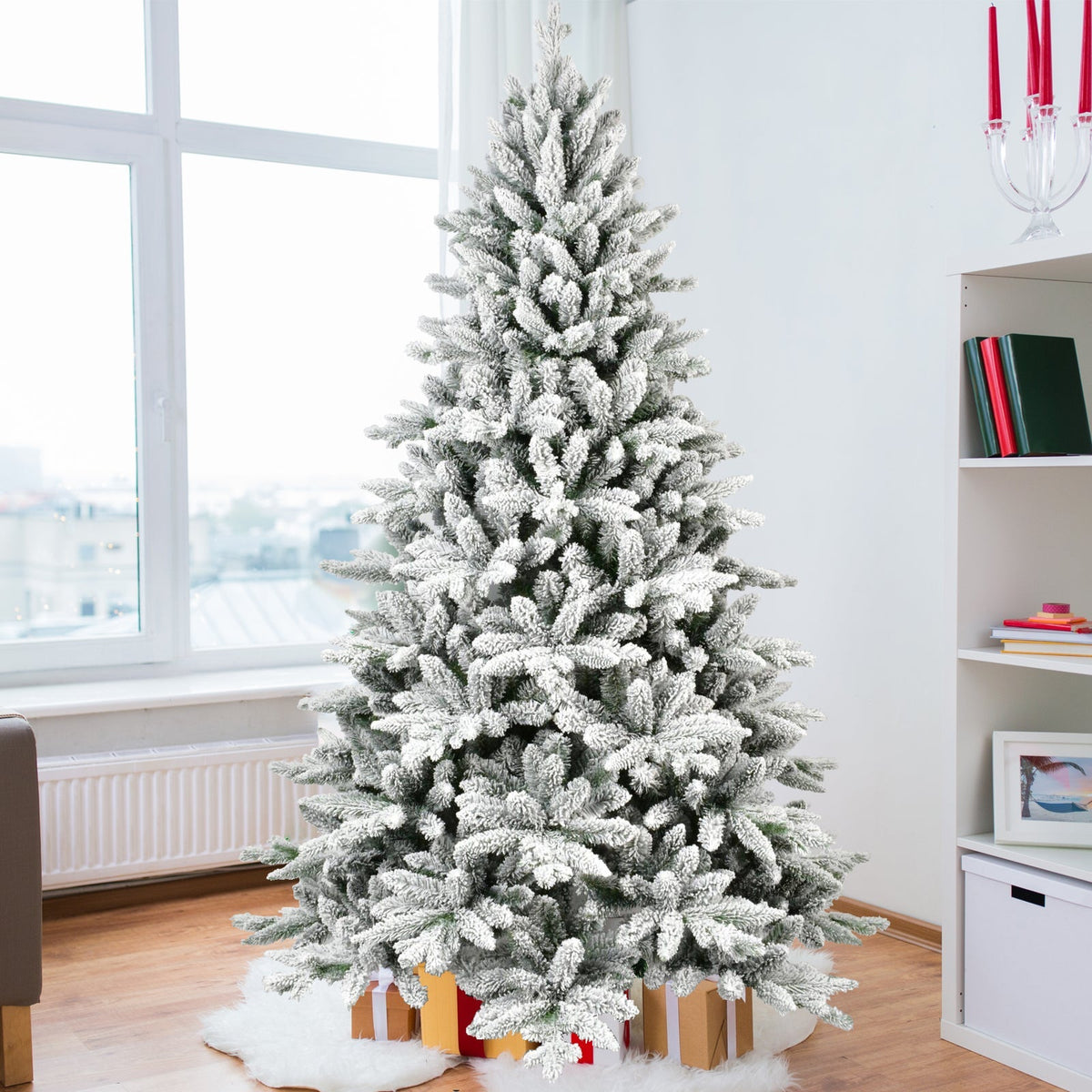 6ft Snow-Flocked Pre-Lit Christmas Tree with 1100 PE+PVC Tips