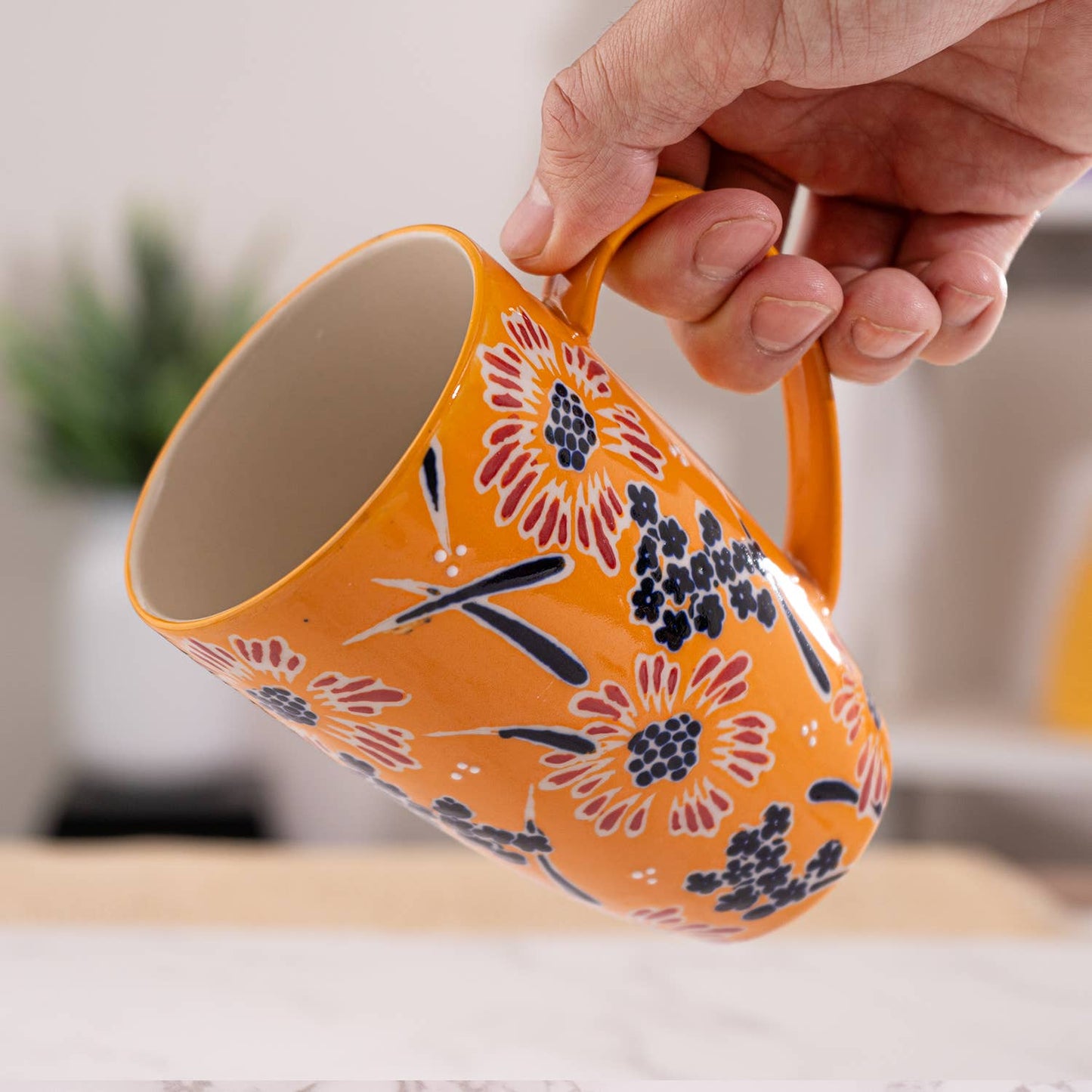 Yellow Flower Tea Mug with Lid & Infuser – 15 fl.oz. Porcelain Mug in Gift Box
