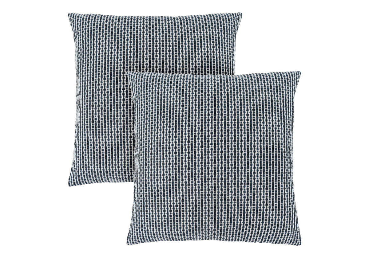 8th Street Square Decorative Throw Pillows with Insert