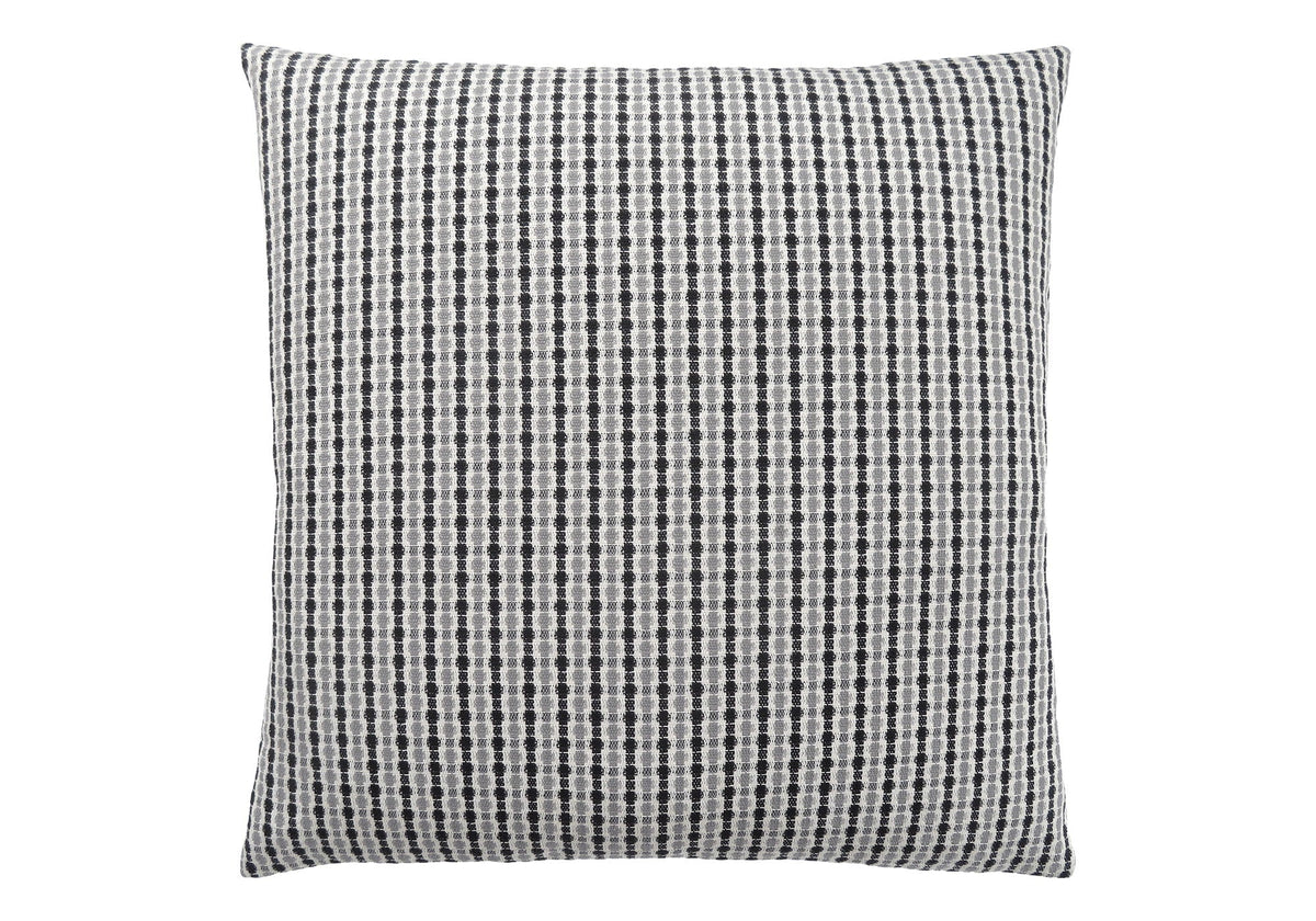 8th Street Square Decorative Throw Pillows with Insert