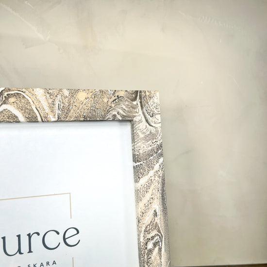 Neue Hand Marbled Wood Picture Frame - Natural (8x8)