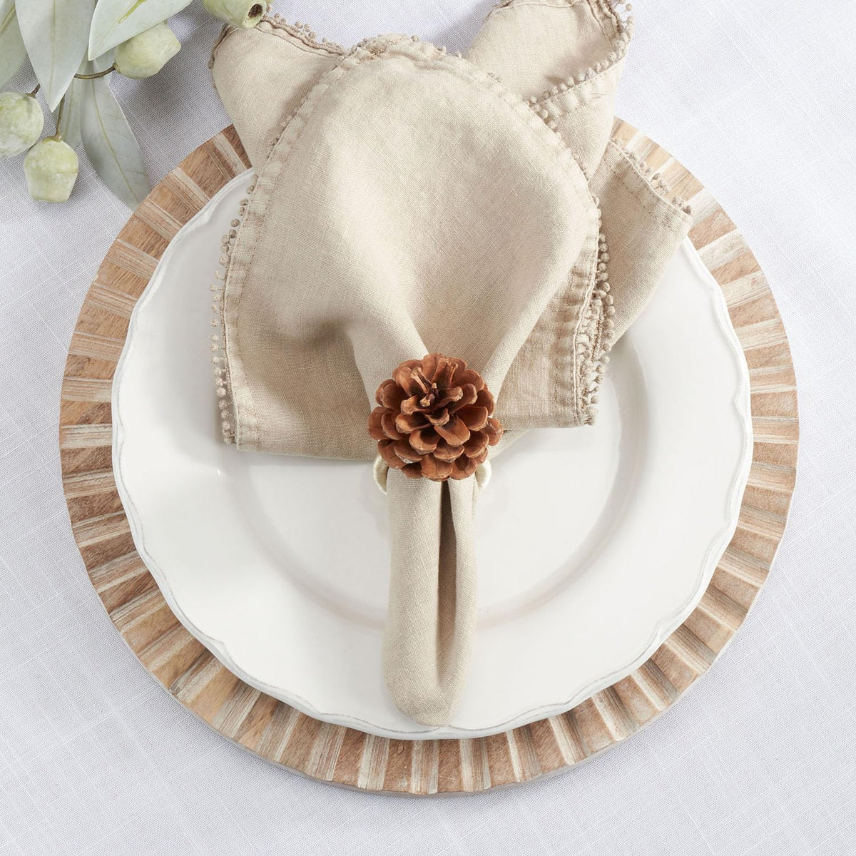 Fennco Styles Natural Pine Cone Decorative Napkin Rings, Set of 4 - Brown Decorative Napkin Holders for Home, Dining Room, Banquet, Family Gathering, Holiday and Special Occasion