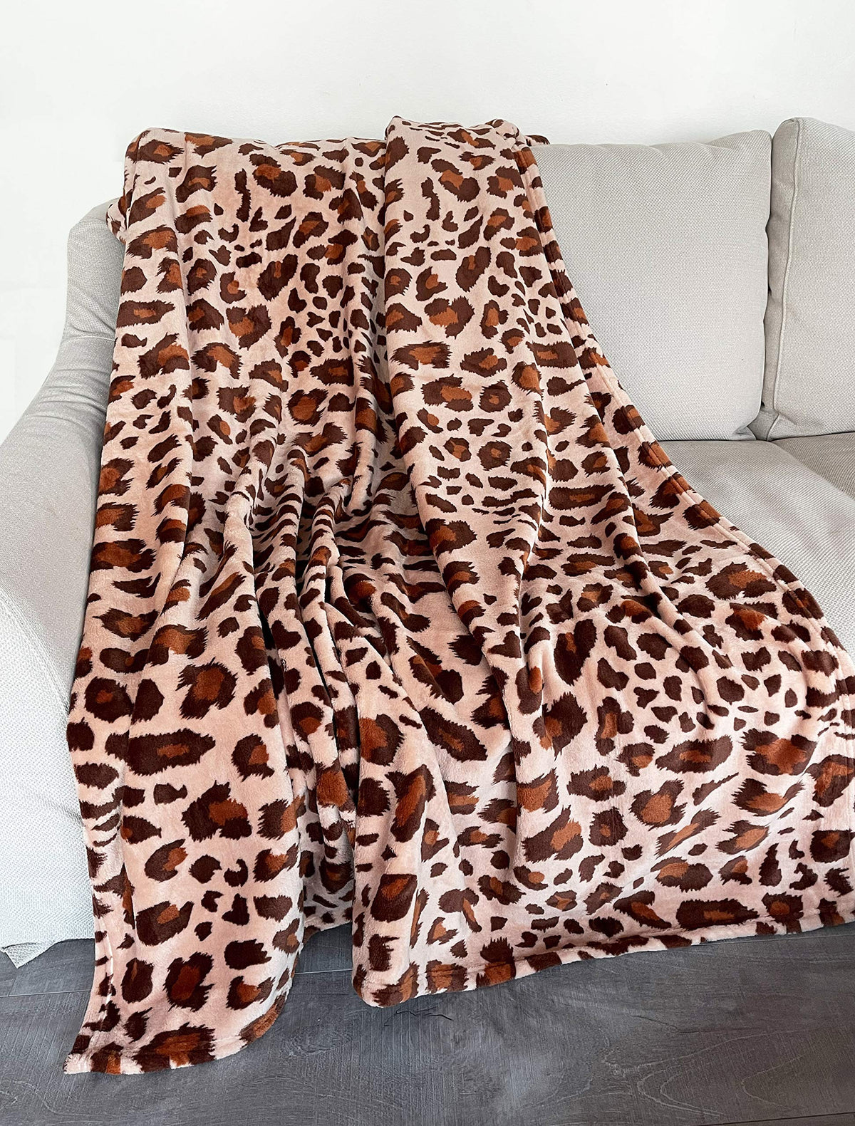 Brown Cheetah Print Fleece Throw Blanket 50" W x 60" L - Brown Plush Blanket for Home, Sofa, Couch, Living Room and Bedroom Décor