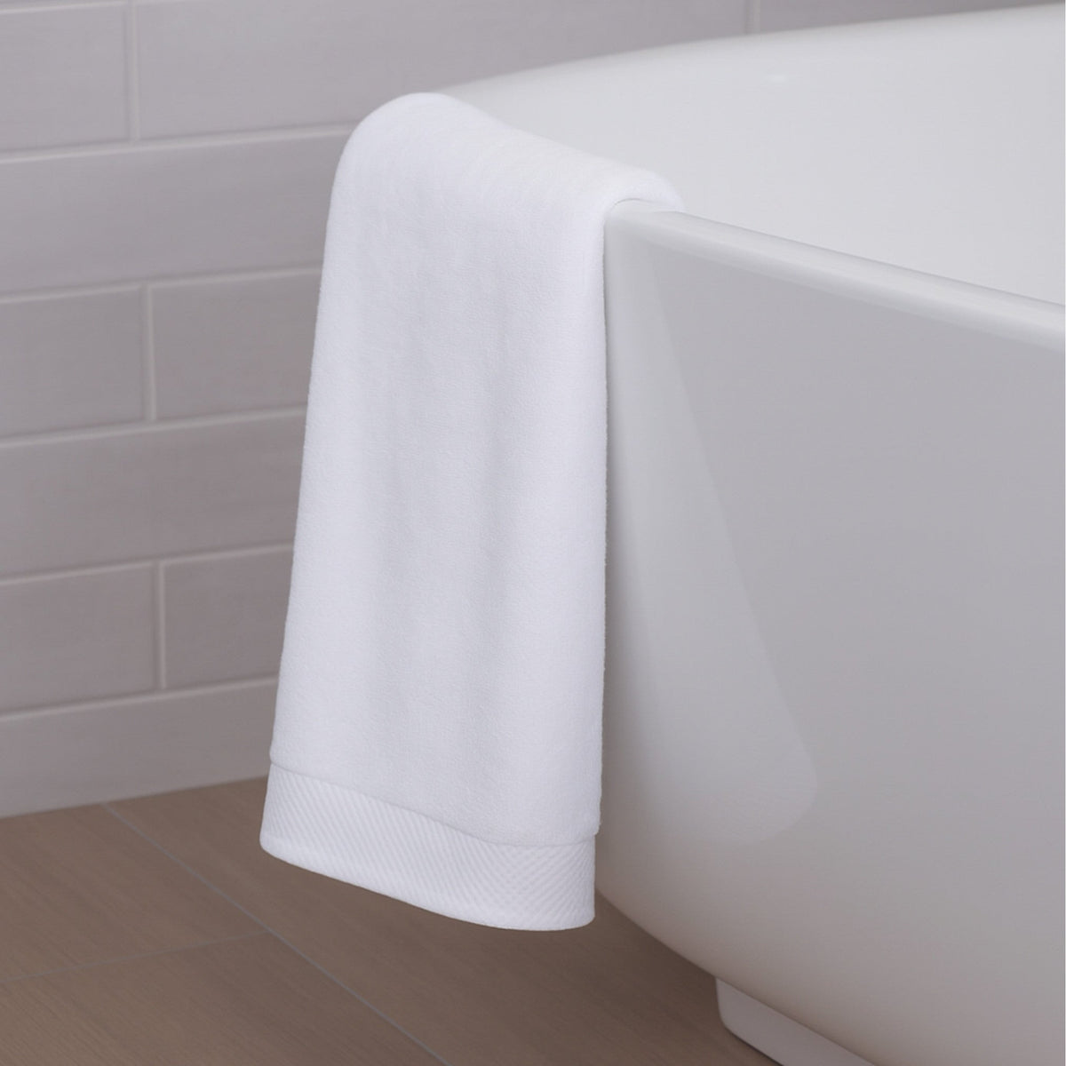 Plush Bamboo Bath Towel - Viscose from Bamboo + Cotton - White