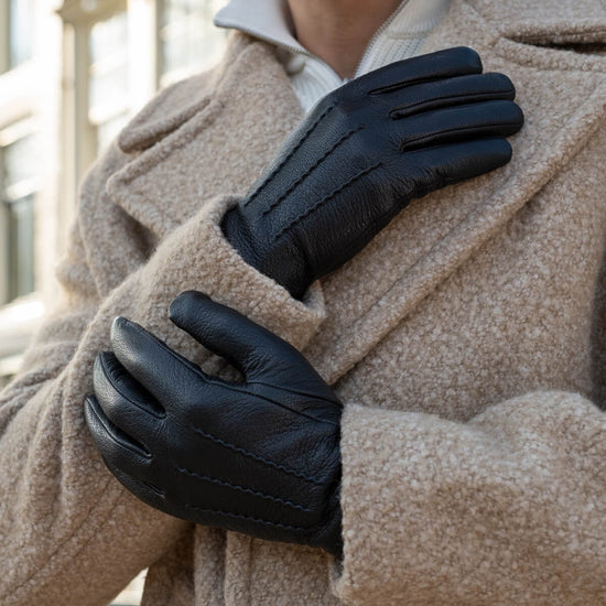Benjamin (black) – Thick goatskin leather gloves with warm lambswool lining & touchscreen feature