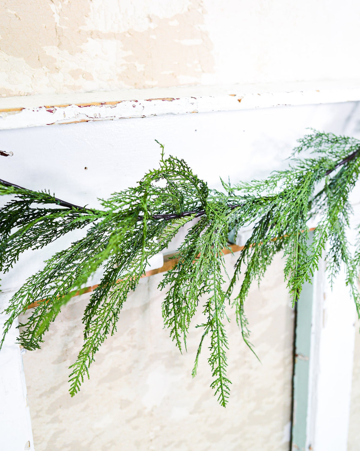 6 ft. Cedar Garland