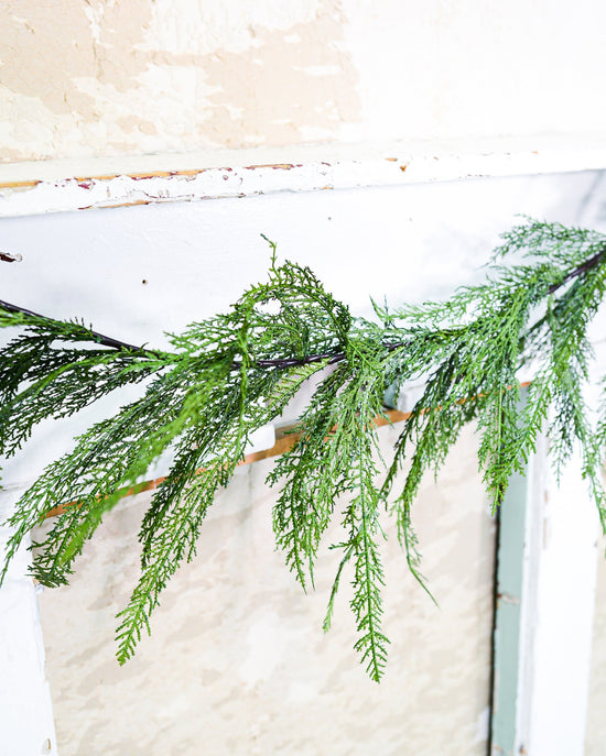 6 ft. Cedar Garland