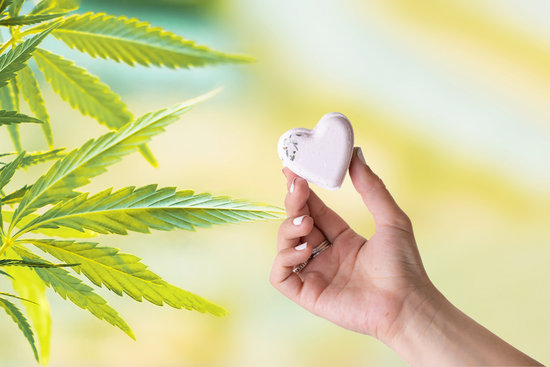CBD Valentine's Bath Bomb Gift Set – 5 Heart-Shaped