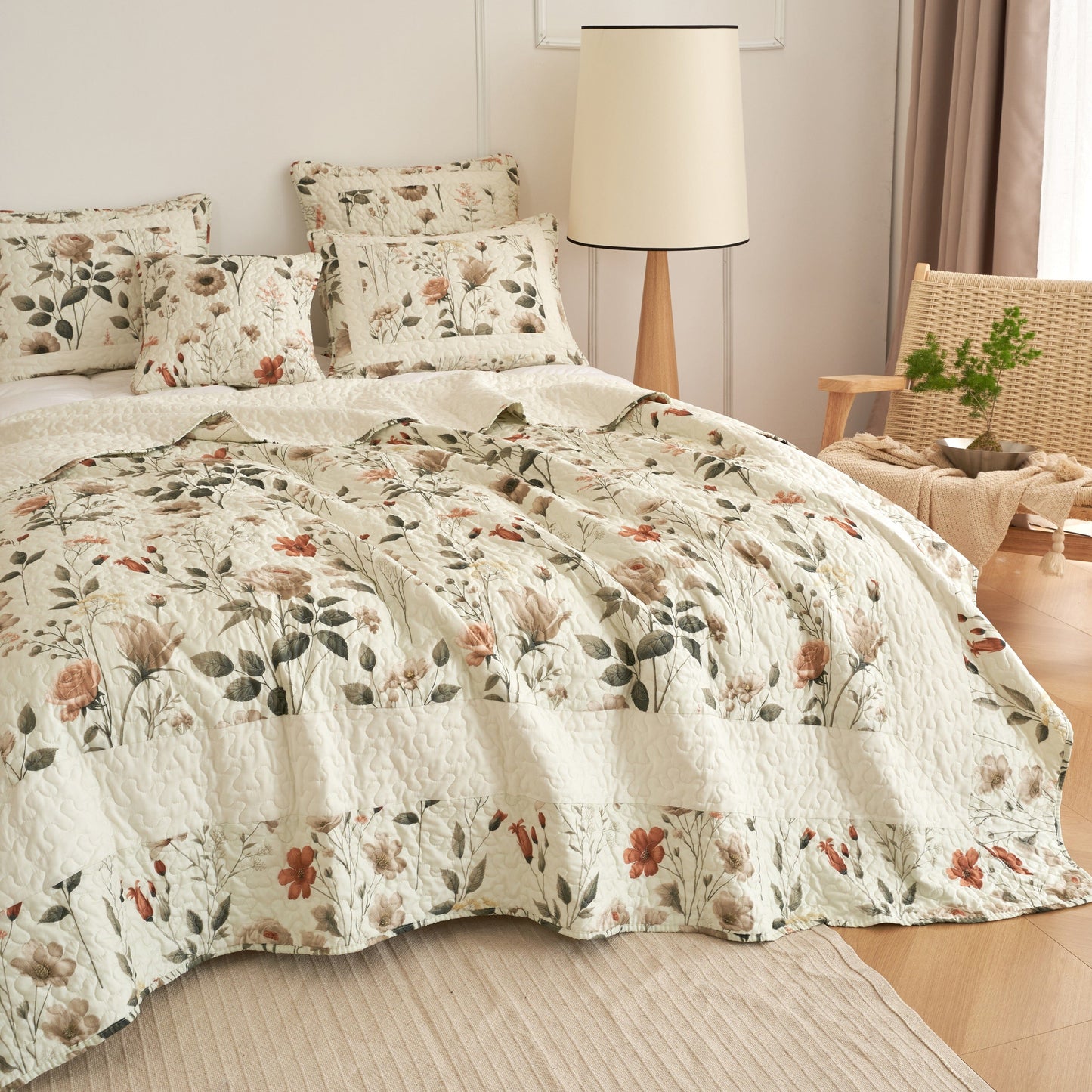 DaDalogy Enchanted Meadow Floral Quilt Set - Beige Rose Green