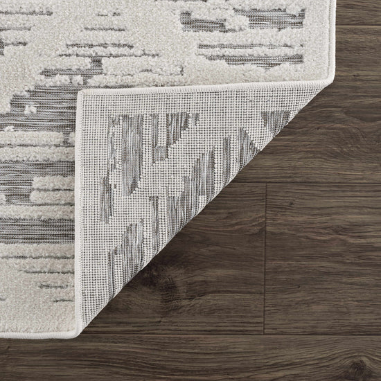 Gambang 3D Trellis Outdoor Area Rug - Clearance