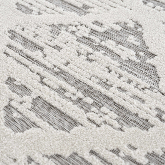 Gambang 3D Trellis Outdoor Area Rug - Clearance