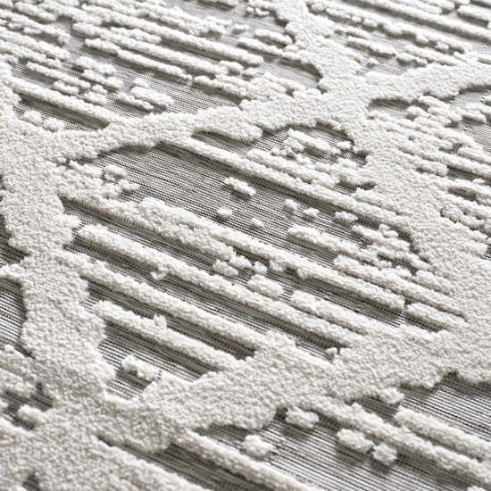 Gambang 3D Trellis Outdoor Area Rug - Clearance