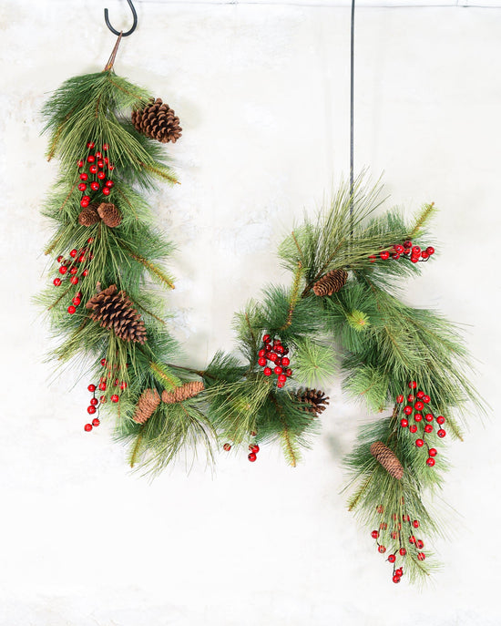 6 ft. Adirondack Pine Garland