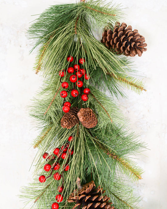 6 ft. Adirondack Pine Garland