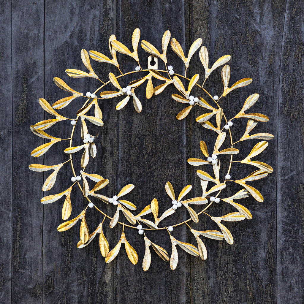 Metal Gold Mistletoe Wreath