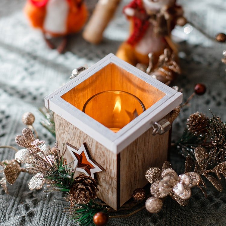 Christmas Tree Wood Box Candle Holder Ornament Randomly Picked, holiday candle for Christmas home decorating