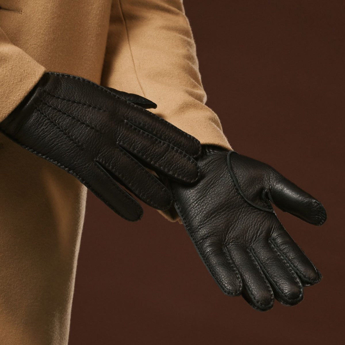 Matteo (black) - Italian gloves made of American deerskin leather with cashmere lining