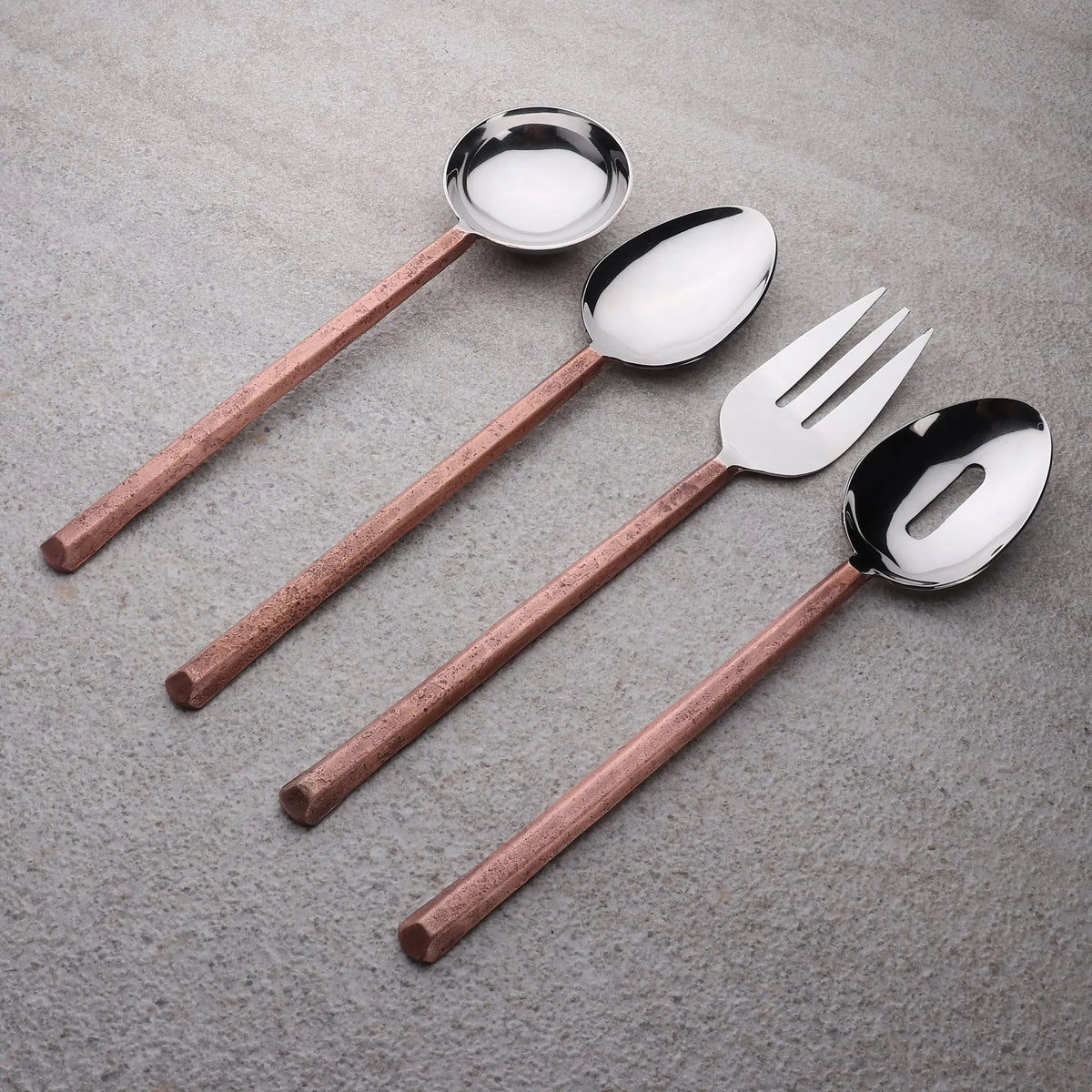 PLATEAU HOSTESS 4 PC. SET