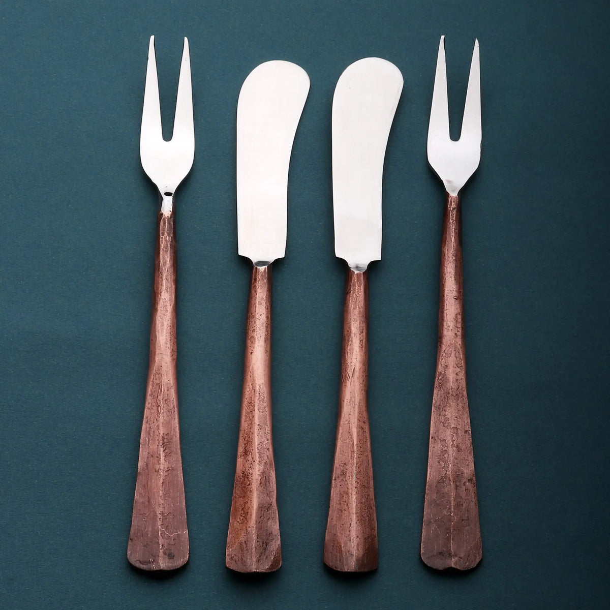 RIDGE PARTY ACCESSORIES 4 PC. SET