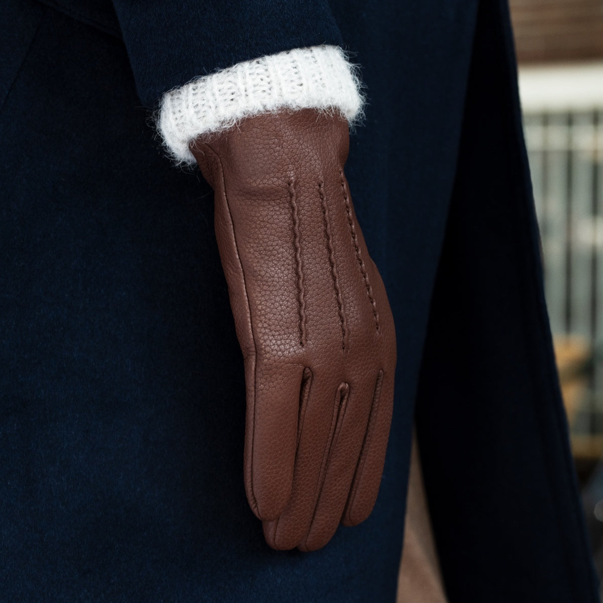 Raya (brown) – Deerskin leather gloves with warm wool lining