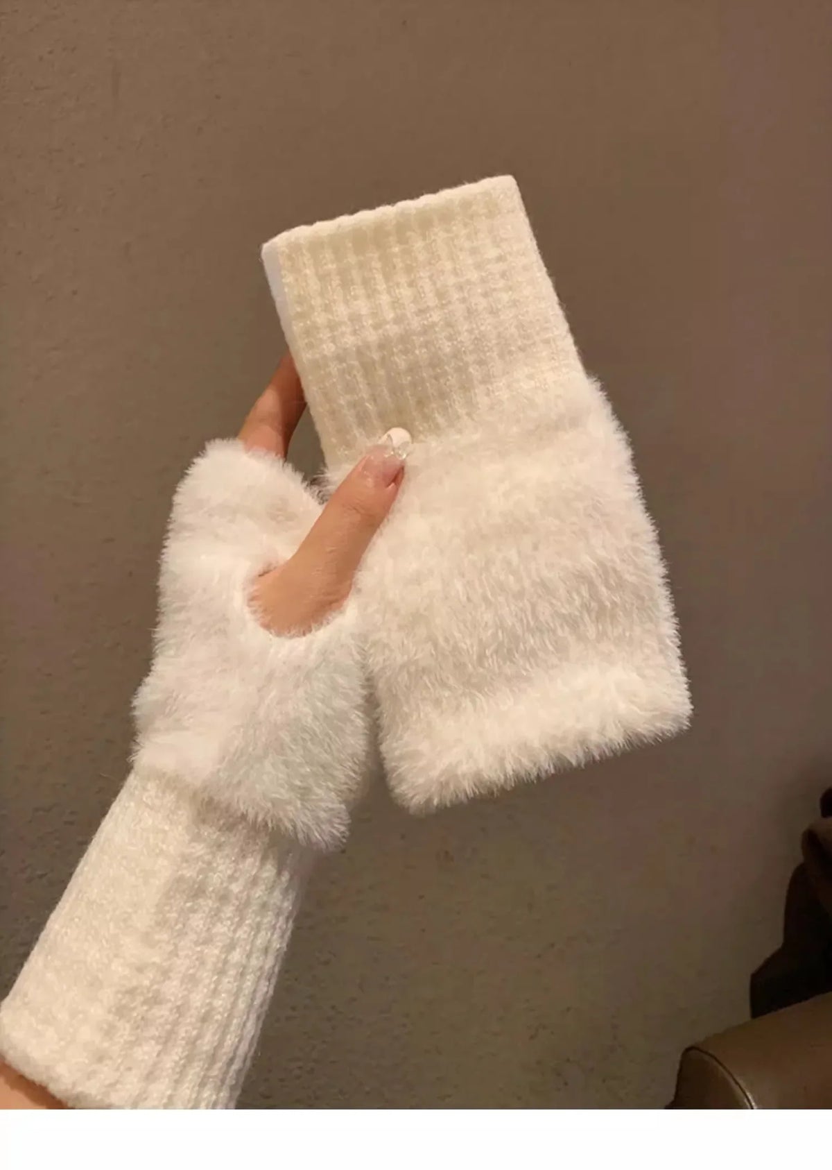 Women's Fingerless Gloves, Plush Warm Knitted Winter Mittens