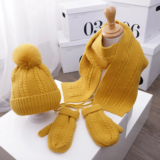 3PCS Winter Baby Hat, Scarf & Gloves Set – Plush Lining Beanie, Neck Warmer & Outdoor Caps for Boys & Girls (1-5 Years)