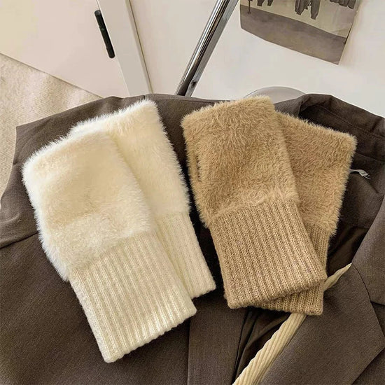 Women’s Soft Mink Fleece Fingerless Gloves – Knitted Plush Half-Finger Winter Mittens for Driving, Writing & Cold Weather Warmth