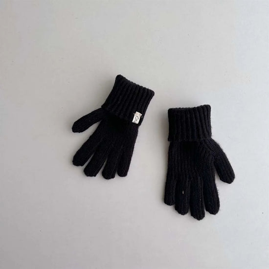 Korean Knitted Kids Hat, Scarf & Gloves Set – Autumn & Winter Baby Pullover Hat with Label for Ear, Neck & Hand Protection – Warm Children’s Winter Accessories
