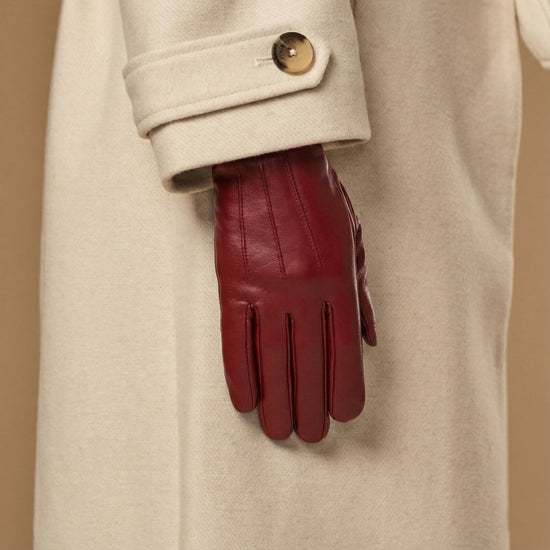 Stella (red) – Sheepskin leather gloves with ultra-warm fleece lining & touchscreen functionality