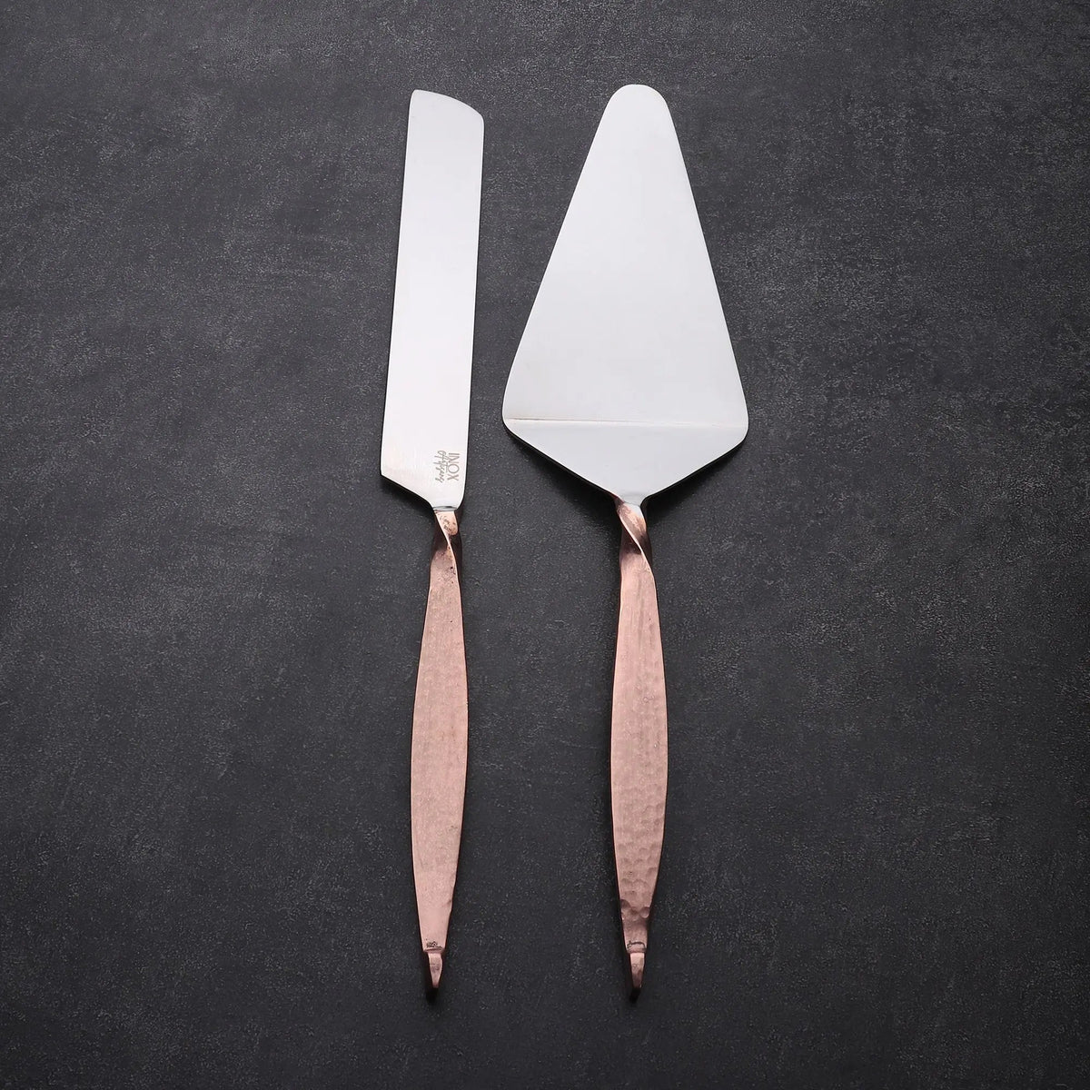 TWISTED URBAN CAKE SERVING 2 PC. SET