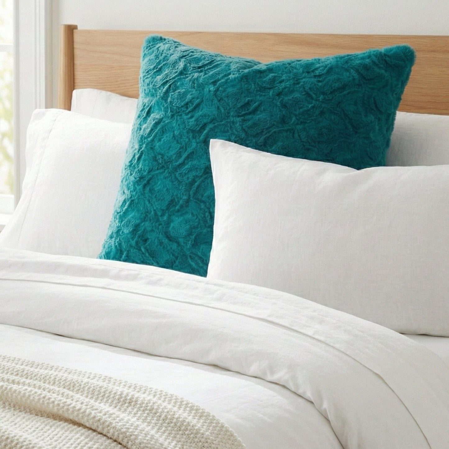 DaDa Bedding Emerald Green Blue Faux Fur Pillow Cover