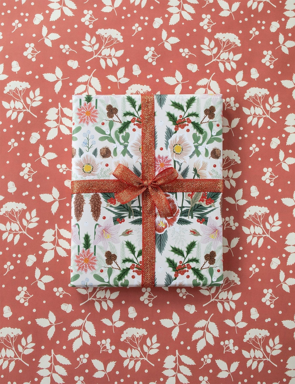 CHRISTMAS ROSE | Double Sided Gift Wrap