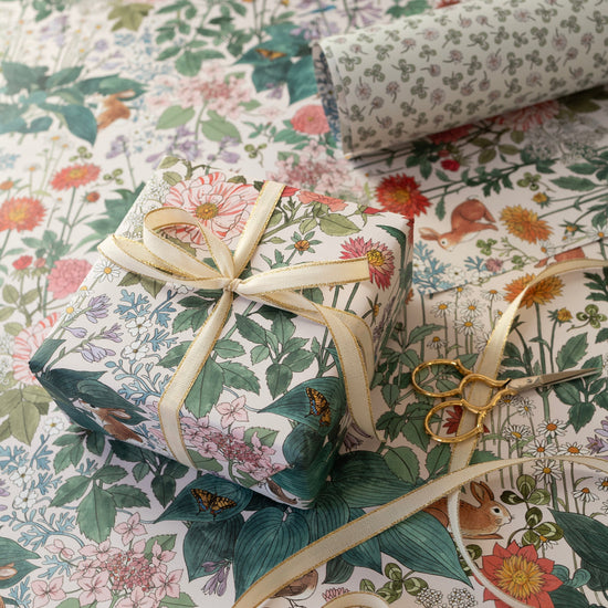CLOVER | Double Sided Wrapping Paper