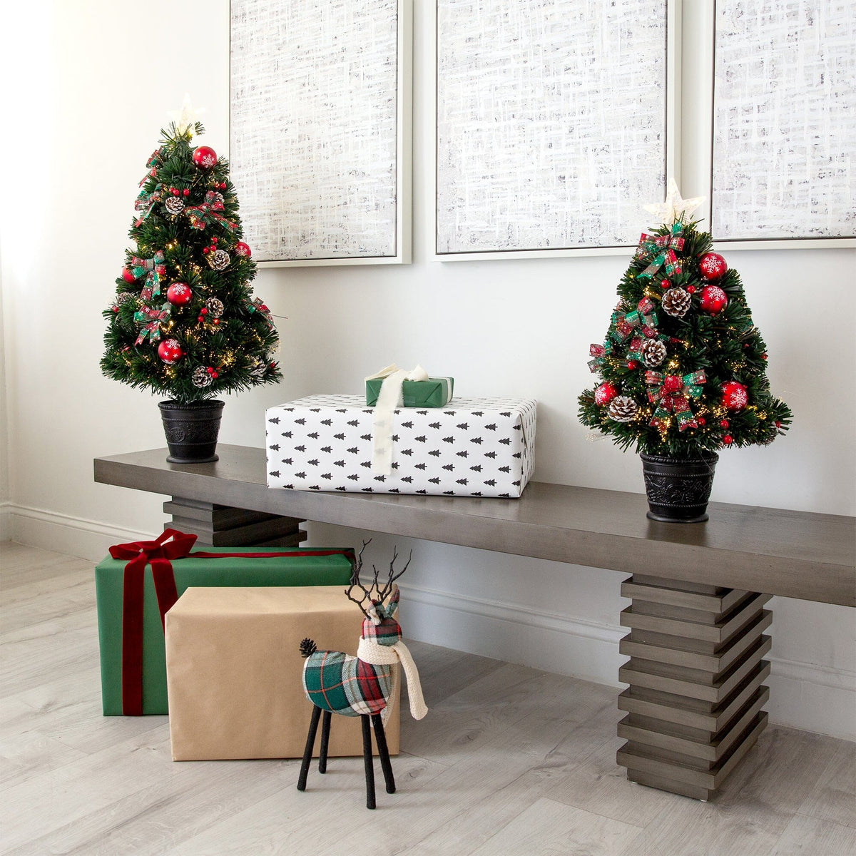 24in. Pre-Lit Fiber Optic Cosmopolitan Star Topped Artificial Christmas Tree with Decorative Planter, Christmas tree for living room, entryway or seasonal di...