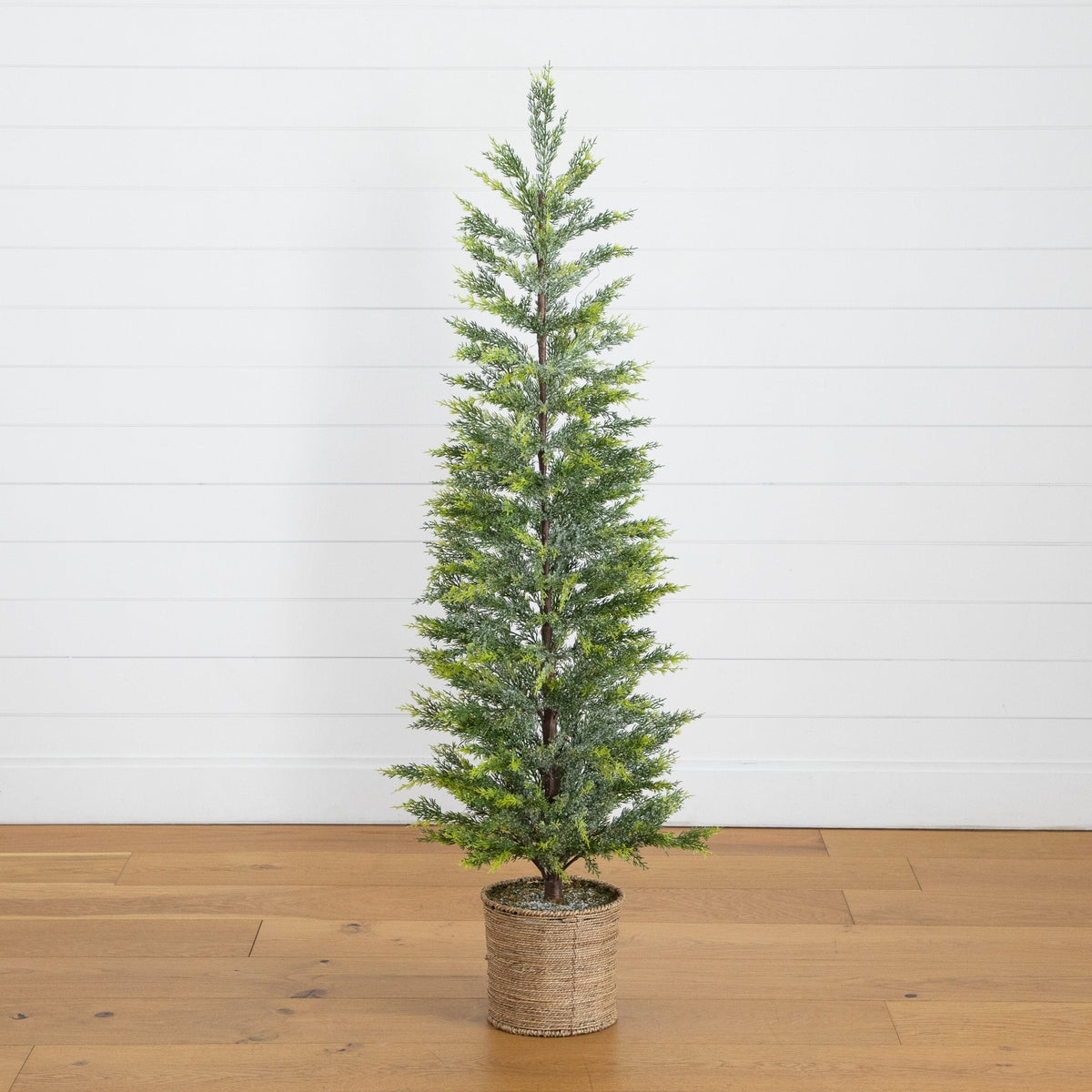 5' Pre-Lit Artificial Snowed Cypress Christmas Tree with 140 LED Lights in Hyacinth Basket, decorative Christmas tree for home and seasonal holiday display