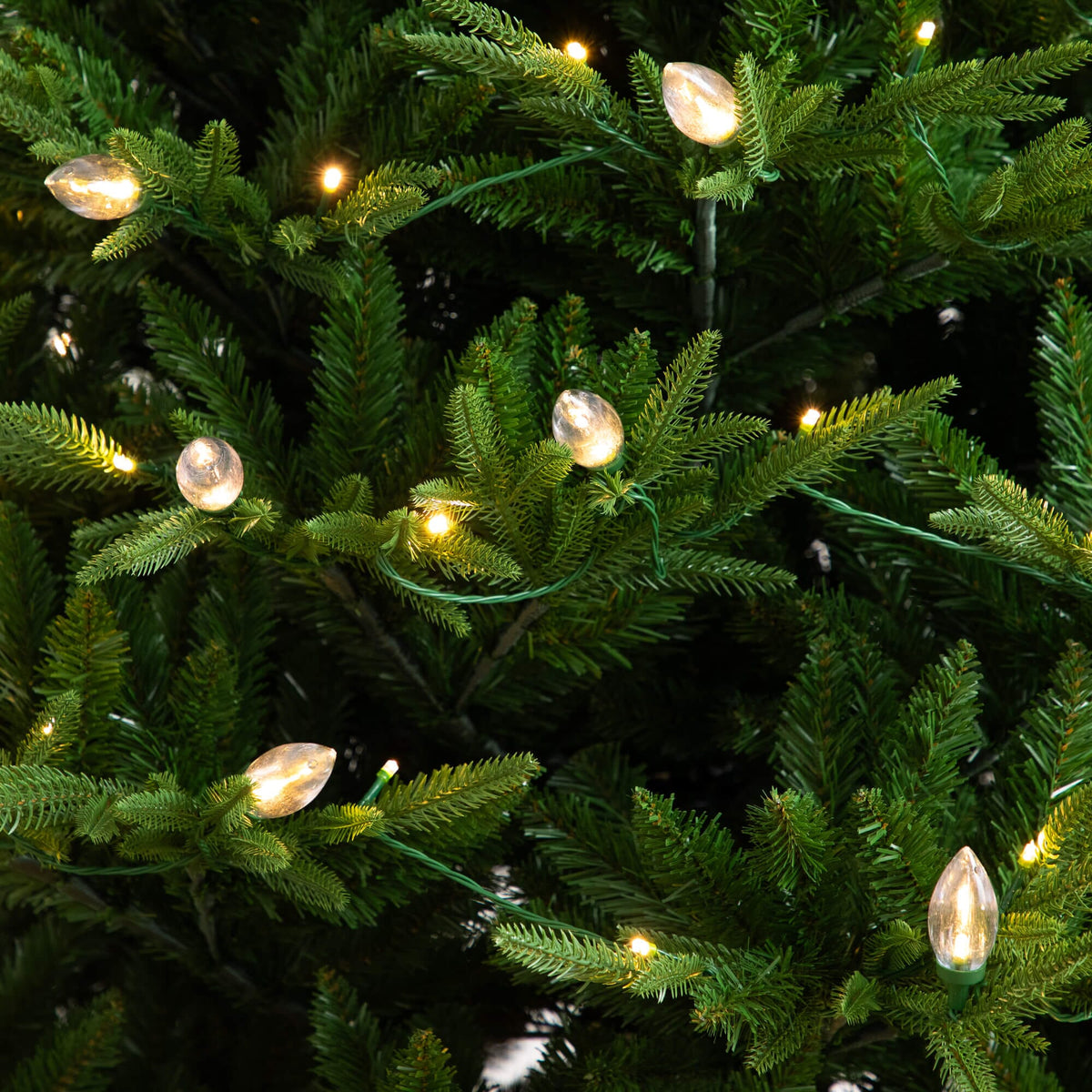 7' Pre-Lit Artificial Luxembourg Pine Christmas Tree with 340 Multicolored Traditional Bulb LED Lights, Christmas tree for living room, entryway or seasonal...