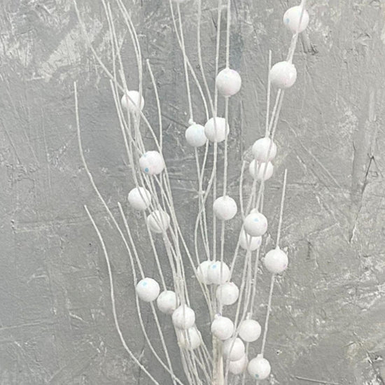25" Glitter Ball Spray: White