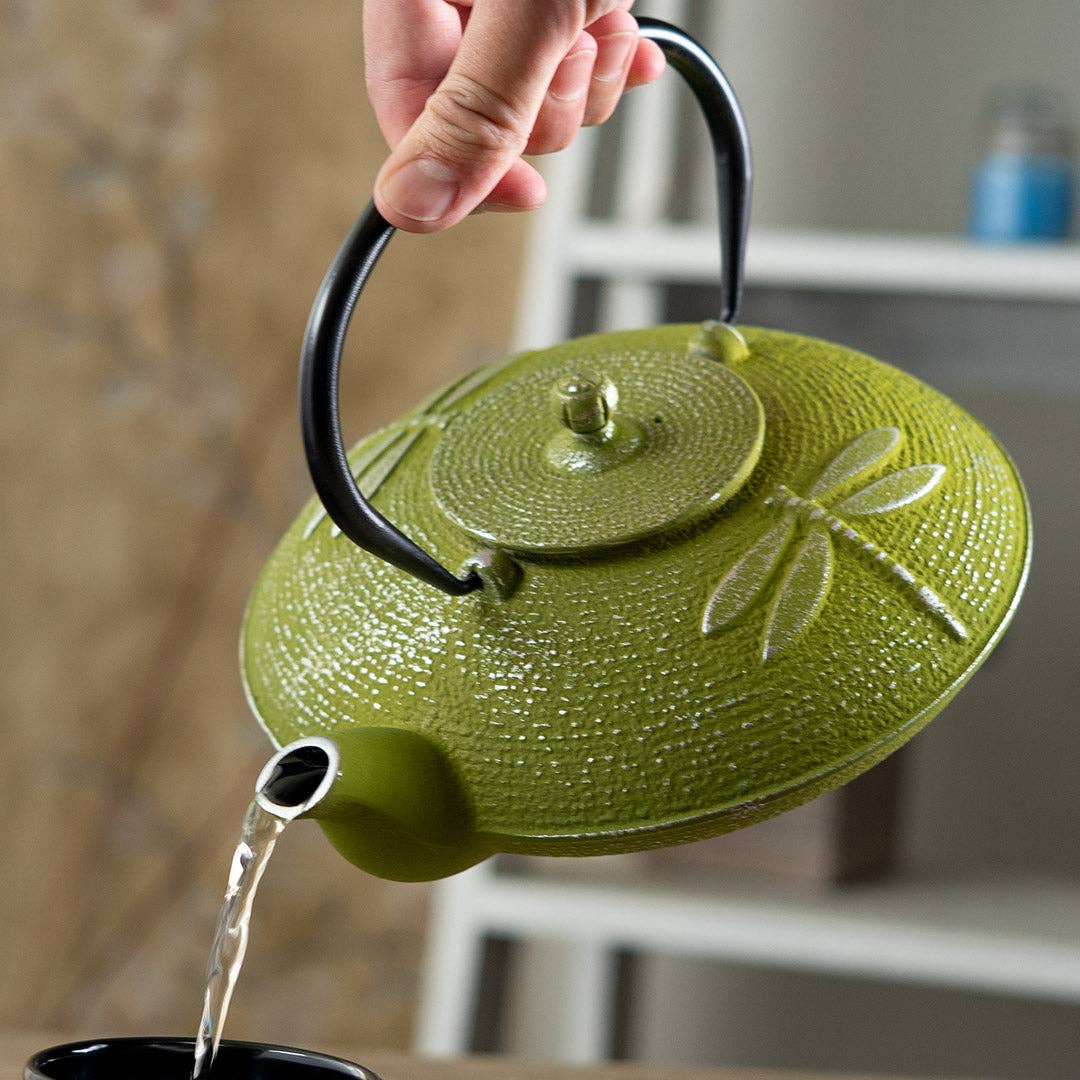 Green Dragonfly Design 37oz Cast Iron Tea Pot