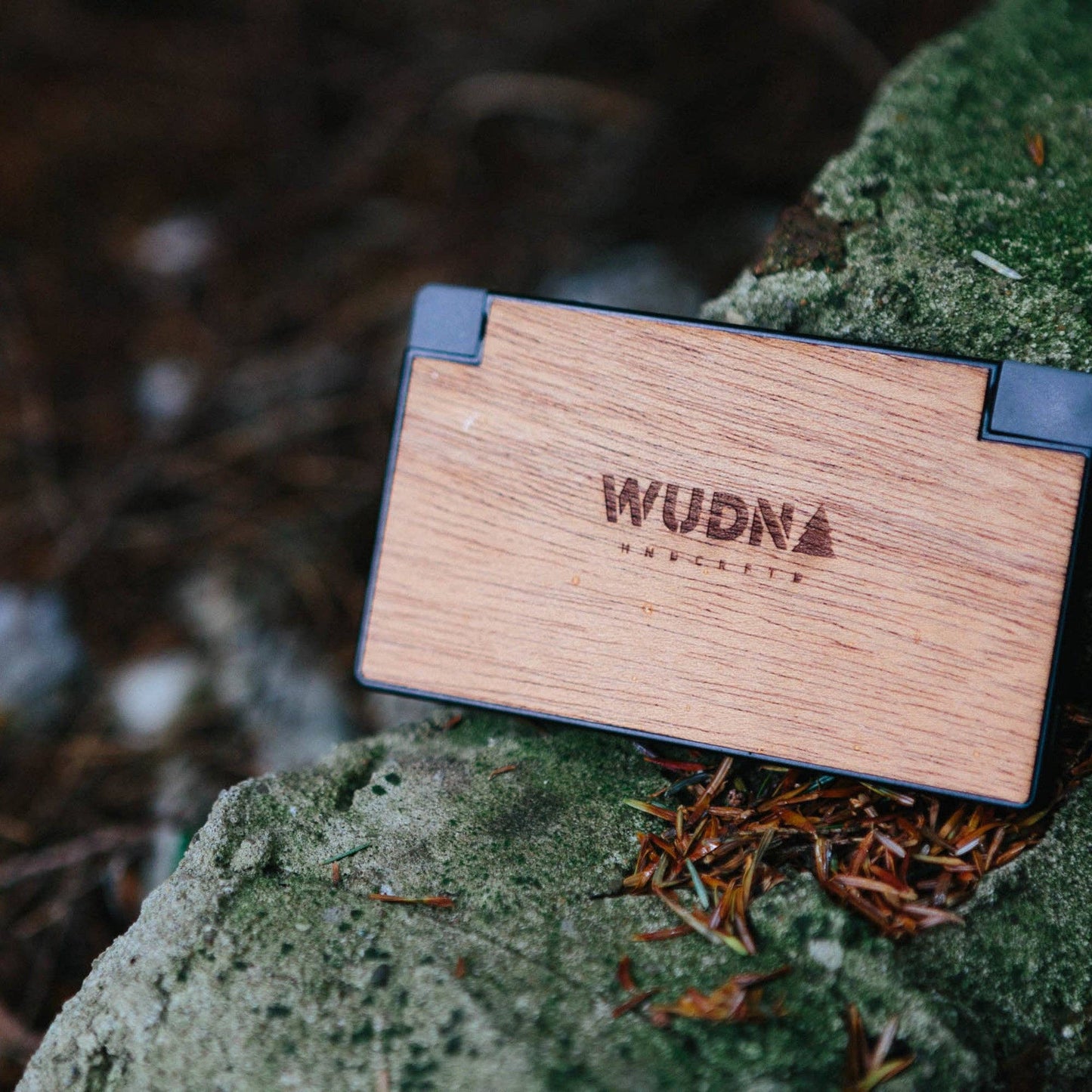 Slim Dual Wooden Power Bank – Ultra-Slim Portable Charger with Dual USB Output